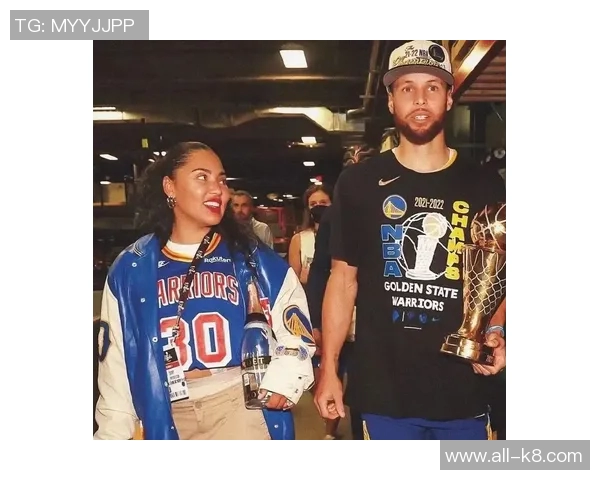 阿耶莎甜蜜分享与库里恩爱瞬间称其为一生挚爱引发网友热议 阿耶莎甜蜜分享与库里恩爱瞬间称其为一生挚爱引发网友热议